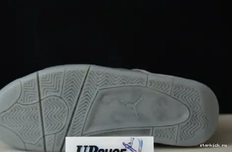KAWS x Jordan 4“ Air Cool Grey”930155-003 930155-003 0706